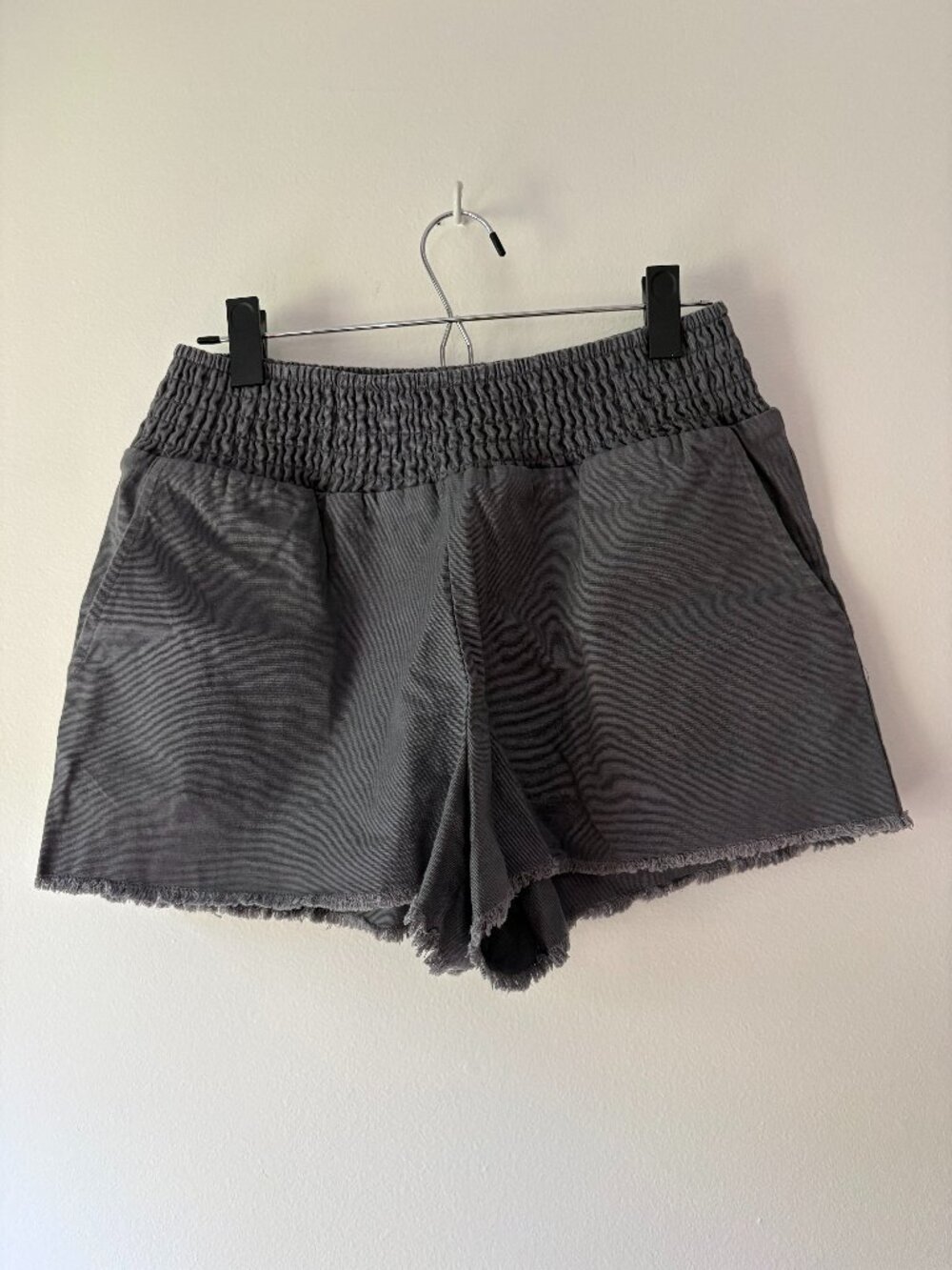 Wild Fable High-Rise Woven Pull-On Shorts Small Slate Gray Smocked Waist Raw Hem